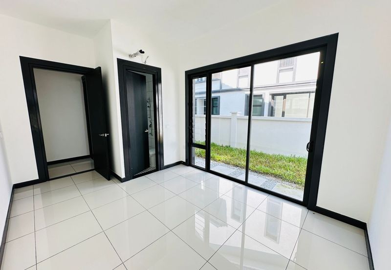 Hevea Elmina Gardens