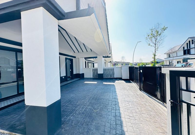 Hevea Elmina Gardens