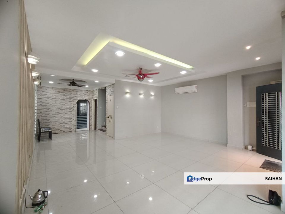 Jalan Kerongsang Bandar Puteri Klang Fully Renovated Extended Freehold Non Bumi Terrace, Selangor, Klang