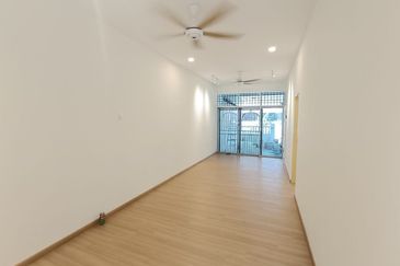 Taman Desa Budiman Sungai Lalang Fully Renovated Terrace 