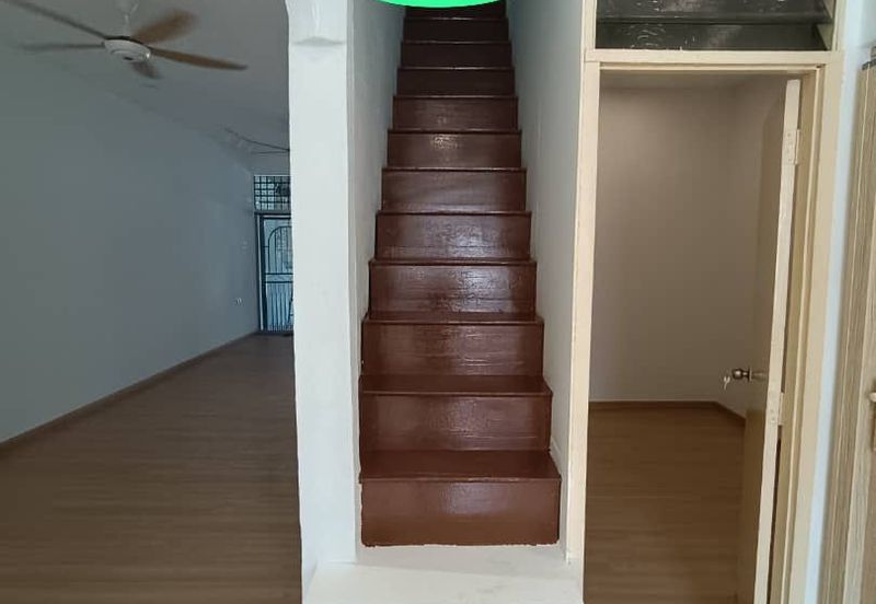 Taman Desa Budiman Sungai Lalang Fully Renovated Terrace 