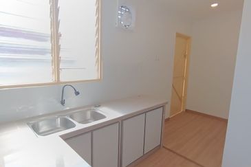 Taman Desa Budiman Sungai Lalang Fully Renovated Terrace 