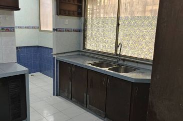 Renovated Pangsapuri Taman Kumbar Permai Teluk Kumbar Penang 