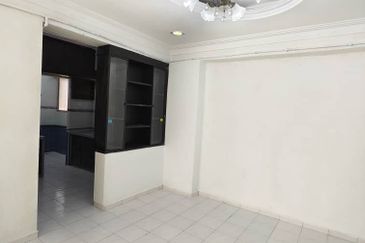 Renovated Pangsapuri Taman Kumbar Permai Teluk Kumbar Penang 