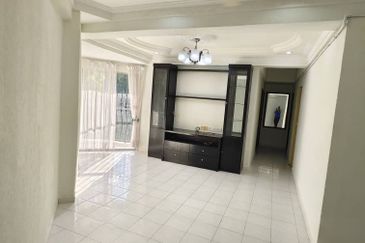 Renovated Pangsapuri Taman Kumbar Permai Teluk Kumbar Penang 