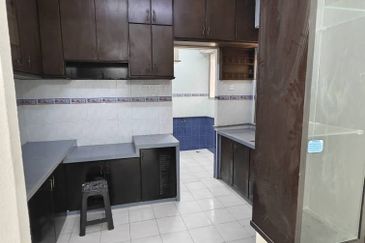 Renovated Pangsapuri Taman Kumbar Permai Teluk Kumbar Penang 