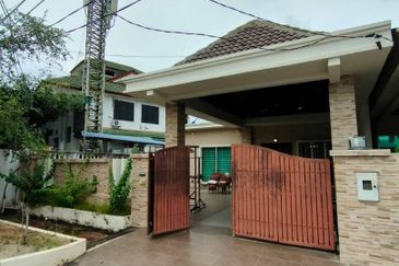 Taman Perwira