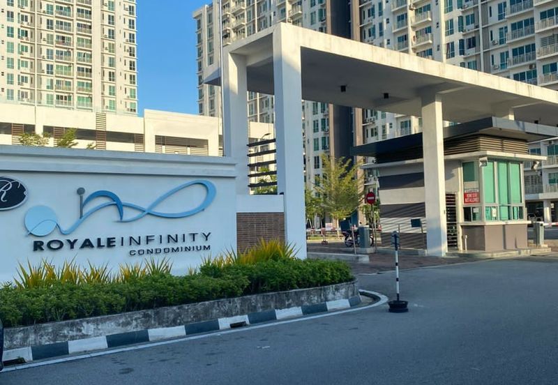 Royale Infinity @ Tambun Royale City