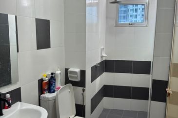 Royale Infinity @ Tambun Royale City