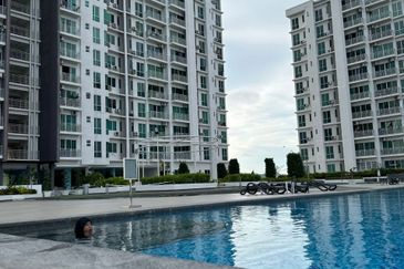 Royale Infinity @ Tambun Royale City