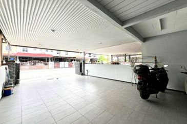 TAMAN KULIM SQUARE