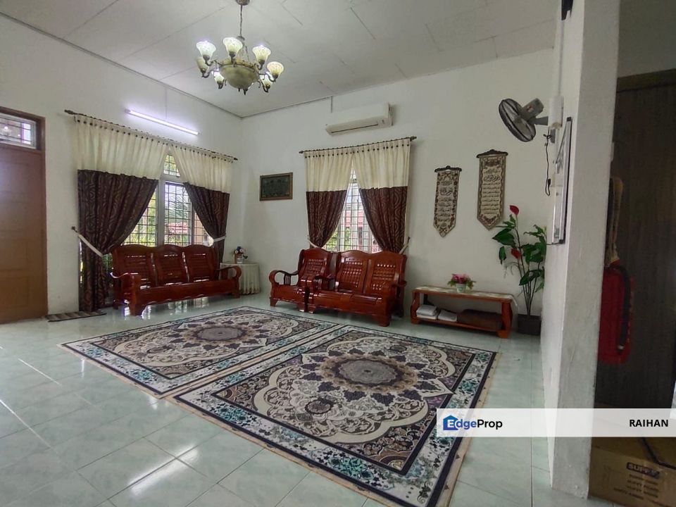 Taman Kemangi Kuala Nerang Renovated Bungalow , Kedah, Padang Terap