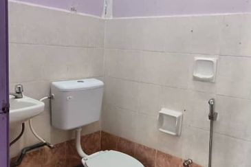 Kulim Hi-Tech Renovated Teres Dapur Extend