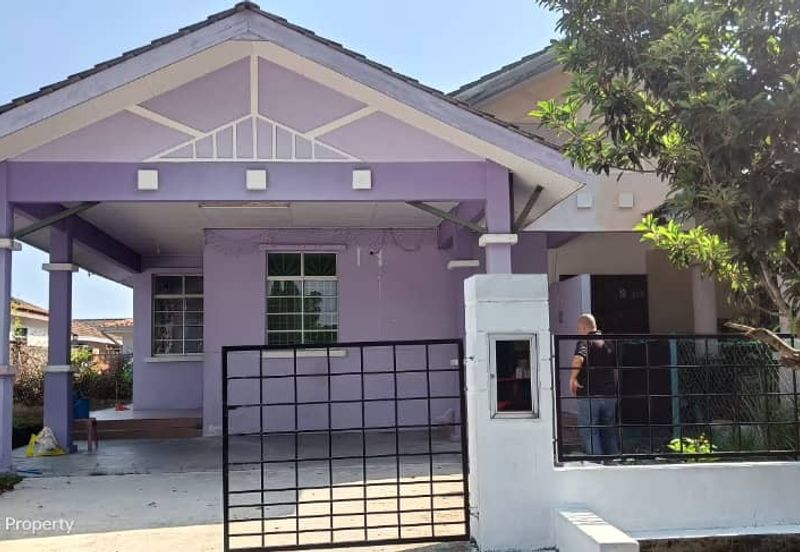 Kulim Hi-Tech Renovated Teres Dapur Extend