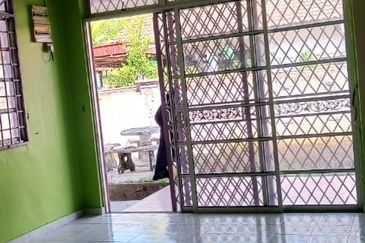 Kulim Hi-Tech Renovated Teres Dapur Extend