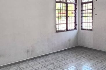 Kulim Hi-Tech Renovated Teres Dapur Extend