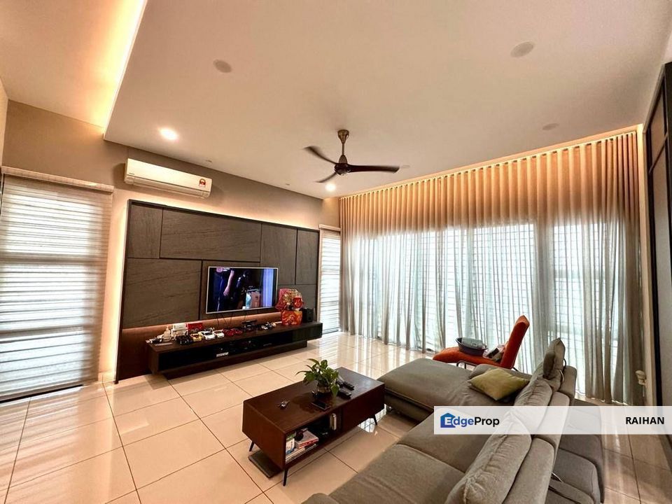 Bandar Laguna Merbok Sungai Petani Renovated Fully Furnished Non Bumi Semi D with Freegifts Price negotiable , Kedah, Sungai Petani