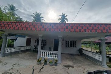 Kampung Rantau Panjang Kepala Batas