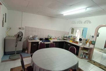 Kampung Rantau Panjang Kepala Batas