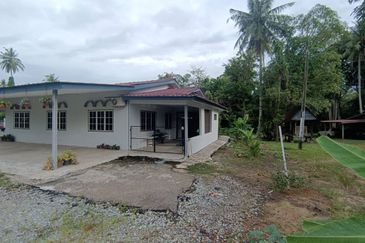 Kampung Rantau Panjang Kepala Batas