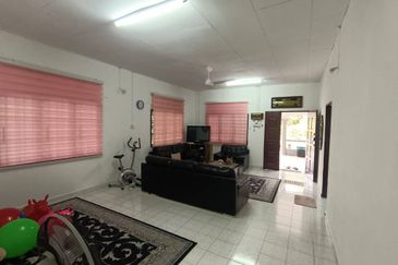 Kampung Rantau Panjang Kepala Batas