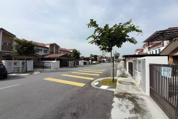 Bertam Putra Setia Fontaines Garden