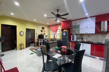 Taman Jawi Indah Sungai Jawi Penang Fully Renovated Freehold Semi D Extended Kitchen 