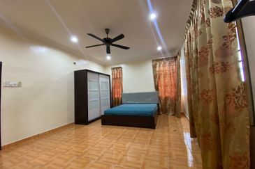 Taman Jawi Indah Sungai Jawi Penang Fully Renovated Freehold Semi D Extended Kitchen 