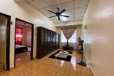 Taman Jawi Indah Sungai Jawi Penang Fully Renovated Freehold Semi D Extended Kitchen 