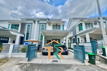 Simfoni West Taman Tunku Intan Safinaz