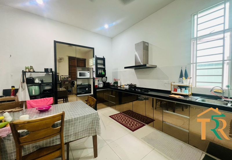 Simfoni West Taman Tunku Intan Safinaz