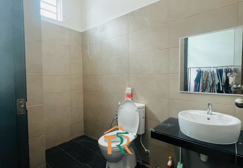 Simfoni West Taman Tunku Intan Safinaz