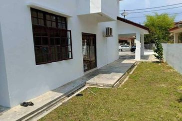 Taman Tasek Mutiara Simpang Ampat Penang Renovated Semi D 