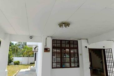 Taman Tasek Mutiara Simpang Ampat Penang Renovated Semi D 