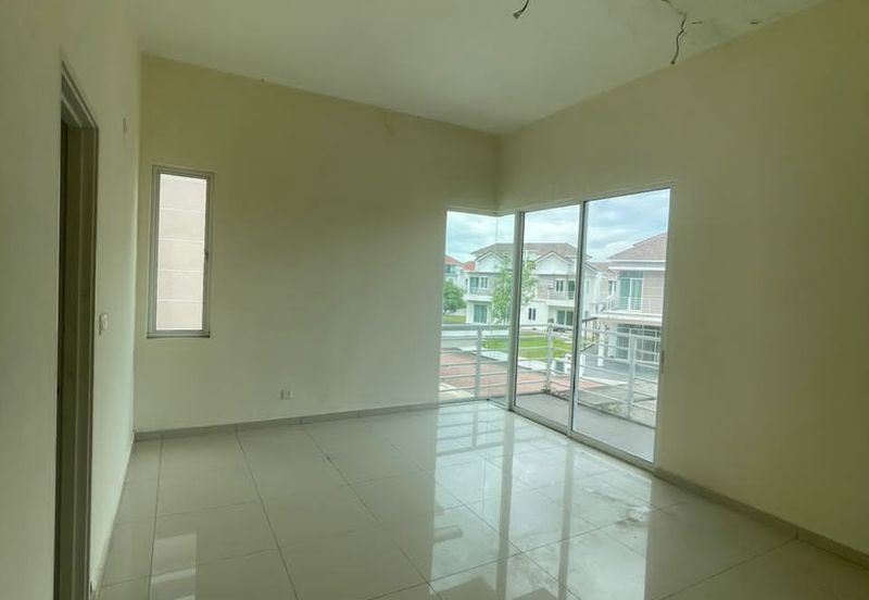 Parkview Residences Corner Lot