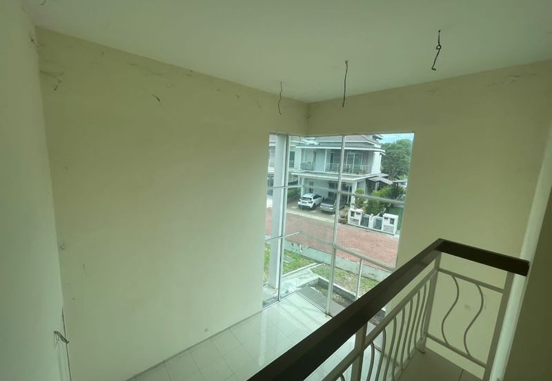 Parkview Residences Corner Lot