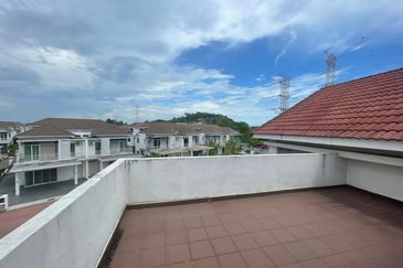 Parkview Residences Corner Lot