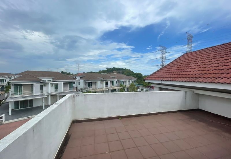 Parkview Residences Corner Lot