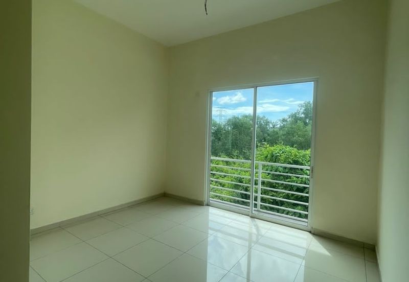 Parkview Residences Corner Lot