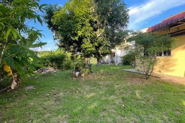 TAMAN DARULAMAN (JALAN STADIUM)