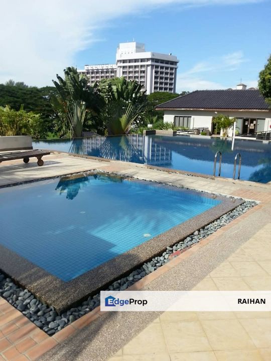 Ferringhi Villa Fully Furnished and Well Maintained Price Negotiable , Penang, Batu Ferringhi