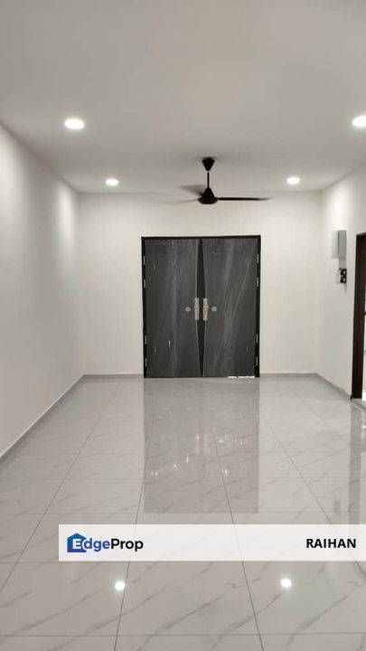 Taman Tunku Putra Kulim Renovated Semi D, Kedah, Kulim