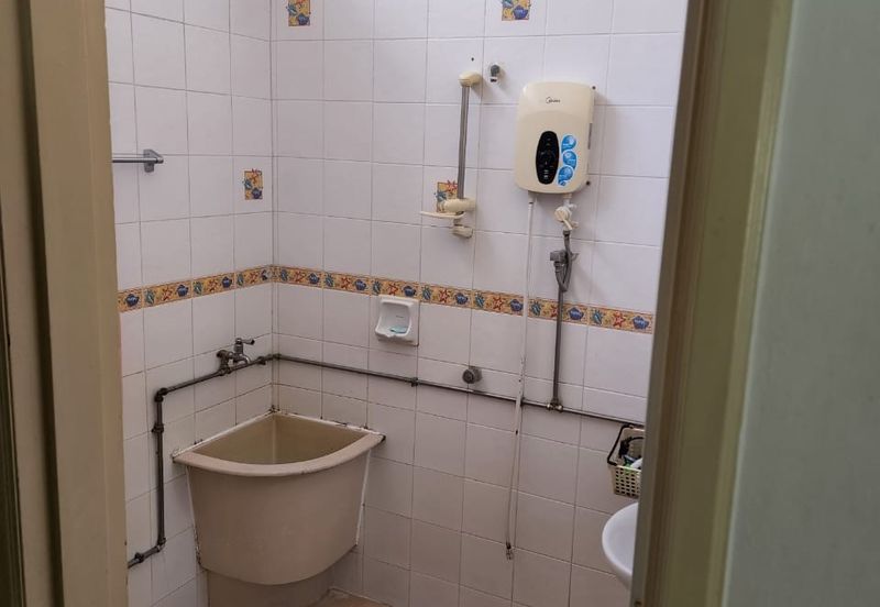 Lembah Permai Tanjung Bungah 2 Storey House For Sale 