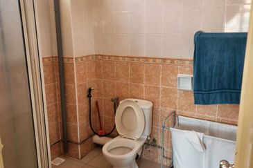 Lembah Permai Tanjung Bungah 2 Storey House For Sale 