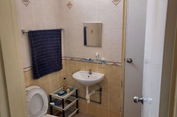 Lembah Permai Tanjung Bungah 2 Storey House For Sale 