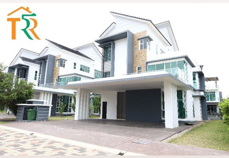 Crescent Dew Lakehome