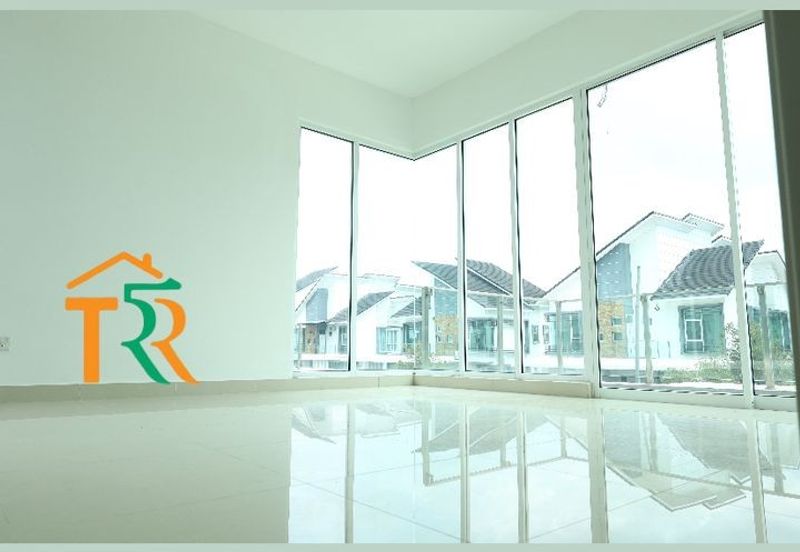 Crescent Dew Lakehome