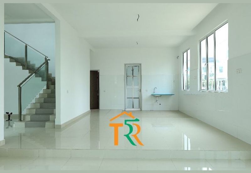 Crescent Dew Lakehome