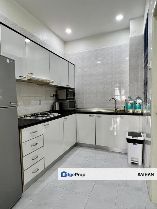 Eden Seaview Batu Ferrringhi Renovated and Fully Furnished Pool and Seaview , Penang, Batu Ferringhi