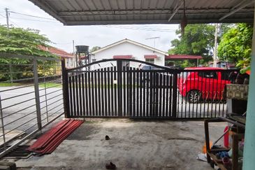 BANDAR AMANJAYA (ZON ANGGERIK)